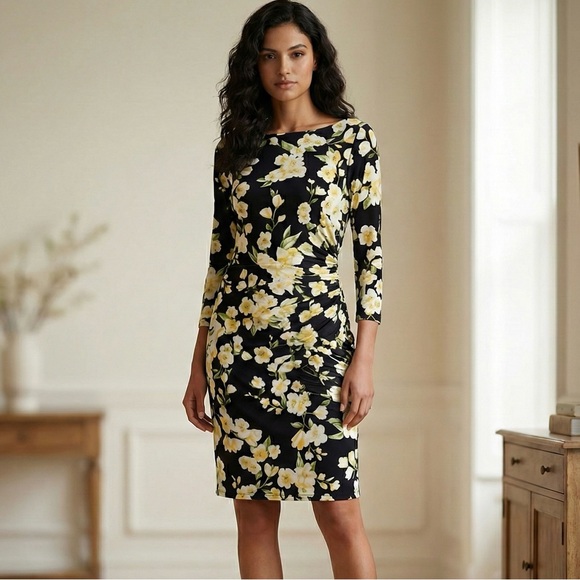 Ralph Lauren Dresses & Skirts - Ralph Lauren Floral Print Ruched Dress Size 8